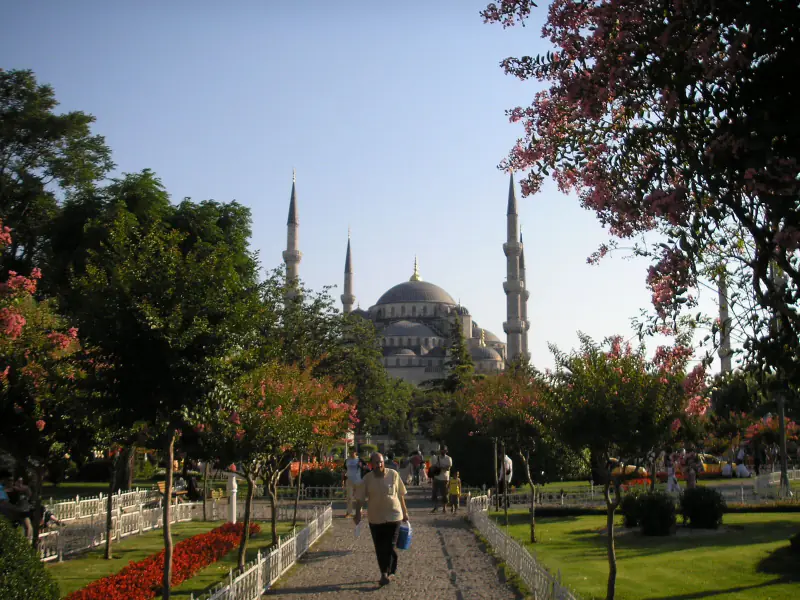 The Sultan Ahmed Mosque in Istanbul in early morning light